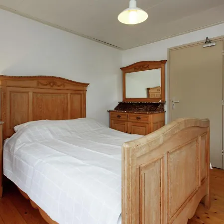 Сasa de vacaciones Beautiful In With Fireplace Lage Mierde