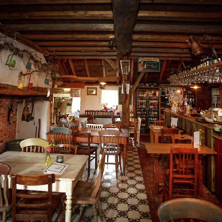 Holiday home With Garden & Bbq *